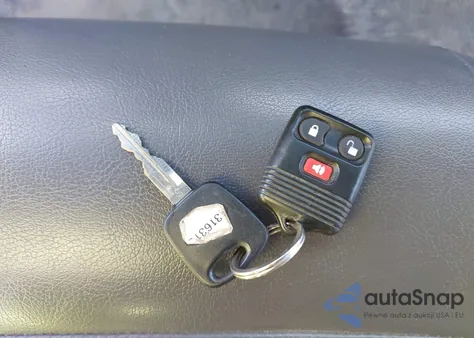 2003 Ford F-150 Lariat/Xl/Xlt из США, поврежденный, VIN 2FTRX17W33CB14879